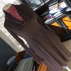 Yala stretchy cowl dress size small. In grey.